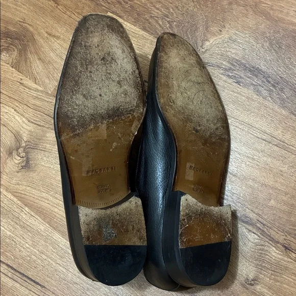 Magnanni Black Pebble Grain Leather Square Toe Loafers - Size 11 MStyle #10643